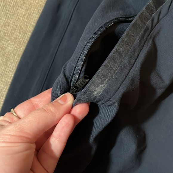 Men’s Lululemon Trainer Pants - Picture 5 of 11